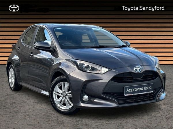 Toyota Yaris Hatchback, Petrol Hybrid, 2022, Grey
