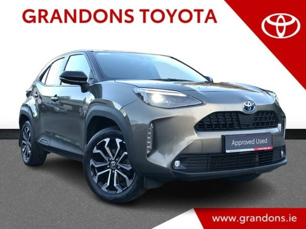Toyota Yaris Cross Hatchback, Petrol Hybrid, 2022, Bronze