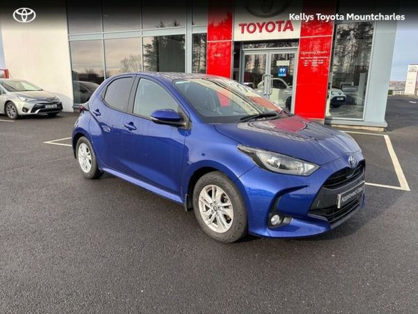 Toyota Yaris Hatchback, Petrol, 2022, Blue