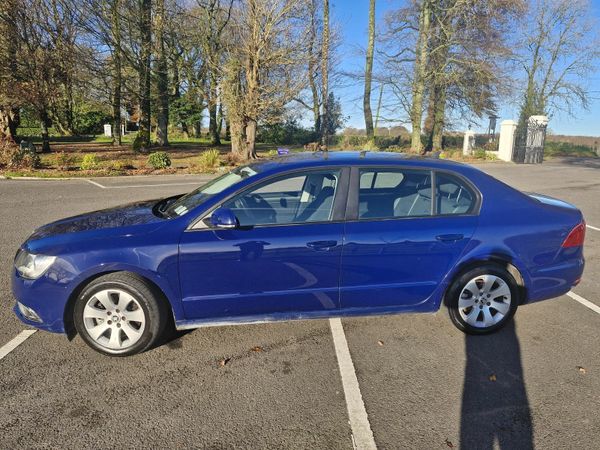 Skoda Superb Hatchback, Diesel, 2015, Blue