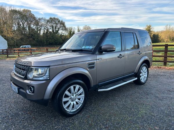 Land Rover Discovery SUV, Diesel, 2014, Gold