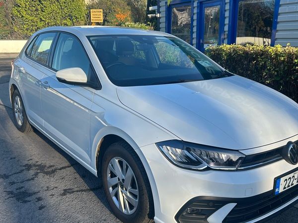Volkswagen Polo Hatchback, Petrol, 2022, White