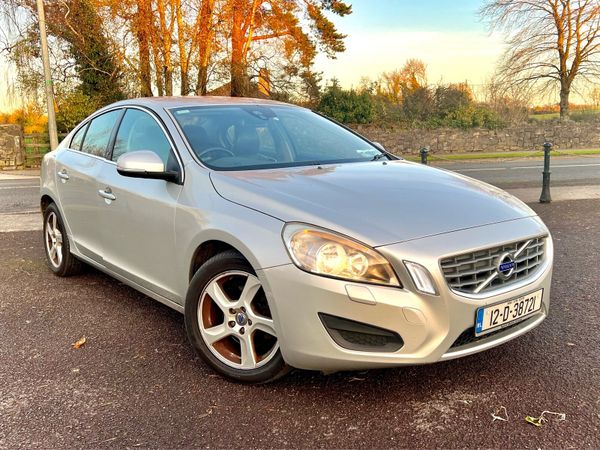 Volvo S60 Saloon, Diesel, 2012, Silver