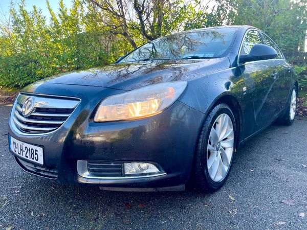 Vauxhall Insignia Hatchback, Diesel, 2012, Black
