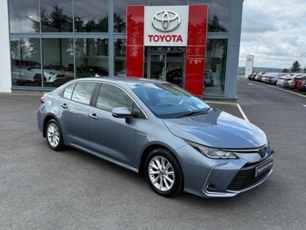 Toyota Corolla Saloon, Petrol Hybrid, 2021, Grey