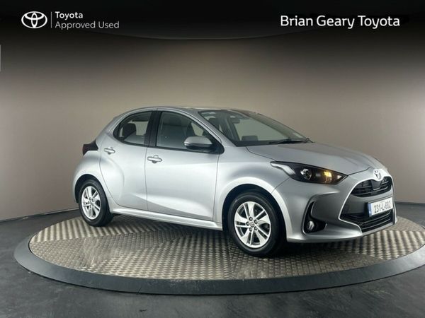Toyota Yaris Hatchback, Petrol, 2023, Silver