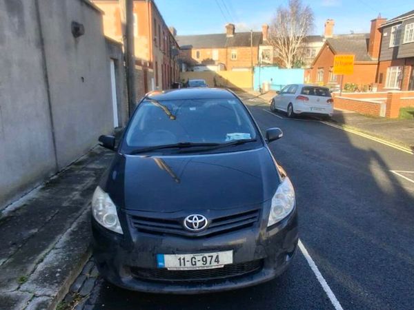 Toyota Auris Hatchback, Diesel, 2011, Black