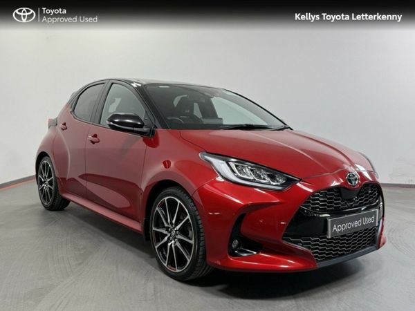 Toyota Yaris Hatchback, Petrol Hybrid, 2023, Red