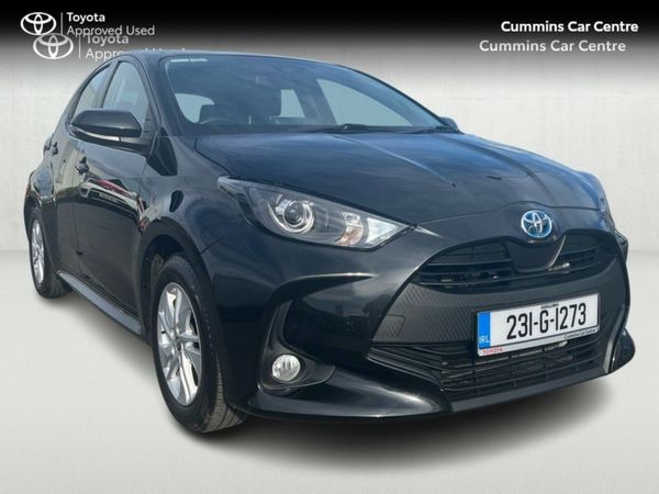 Toyota Yaris Hatchback, Petrol Hybrid, 2023, Black
