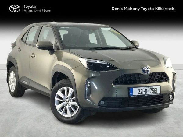 Toyota Yaris Cross Hatchback, Petrol Hybrid, 2022, Green
