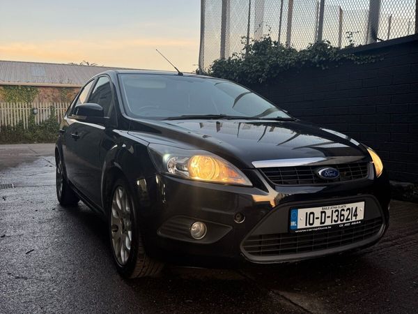 Ford Focus Hatchback, Petrol, 2010, Black