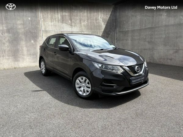 Nissan Qashqai MPV, Petrol, 2018, Black