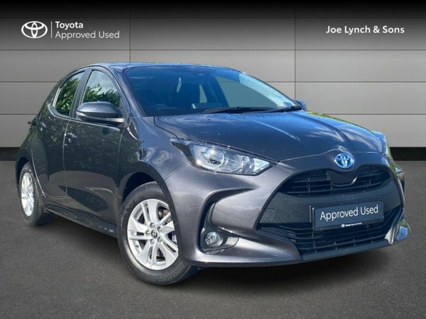Toyota Yaris Hatchback, Petrol Hybrid, 2023, Grey