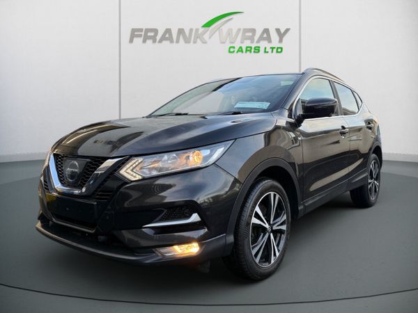 Nissan Qashqai SUV, Diesel, 2017, Black