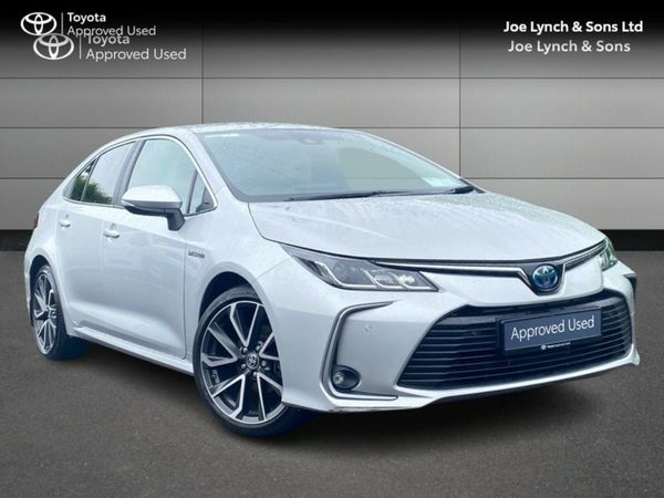 Toyota Corolla Saloon, Petrol Hybrid, 2022, Silver