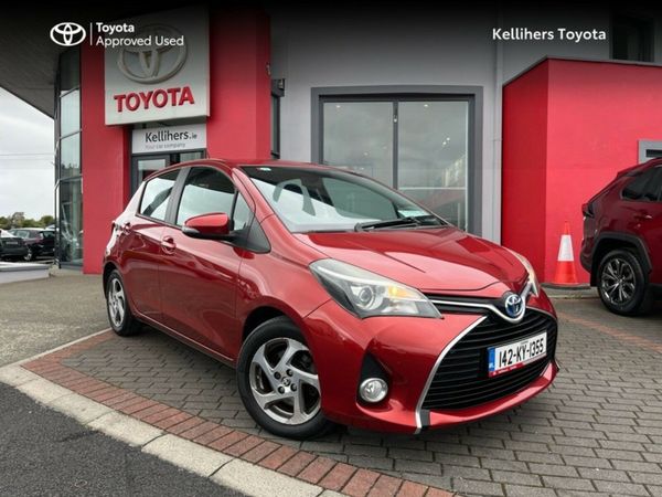Toyota Yaris Hatchback, Petrol Hybrid, 2014, Red