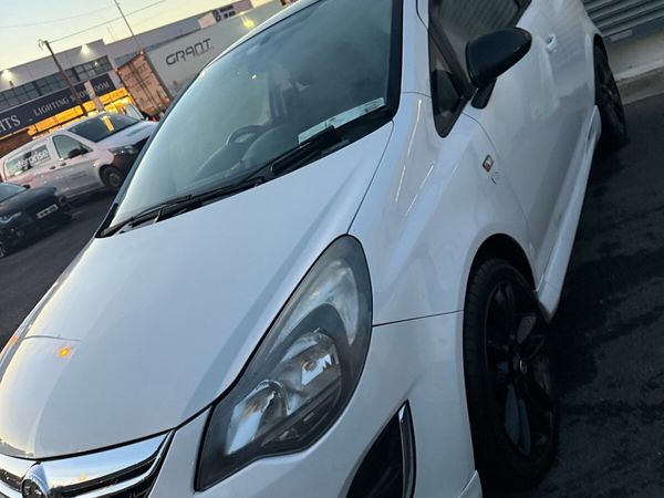 Vauxhall Corsa Hatchback, Petrol, 2013, White