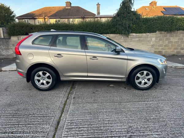 Volvo XC60 SUV, Diesel, 2015, Green