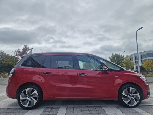 Citroen C4 Picasso Hatchback, Diesel, 2014, Red