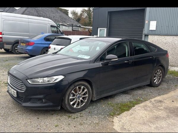 Ford Mondeo Hatchback, Diesel, 2015, Black