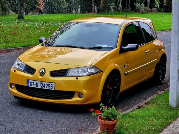 Renault Megane Hatchback, Petrol, 2007, Yellow