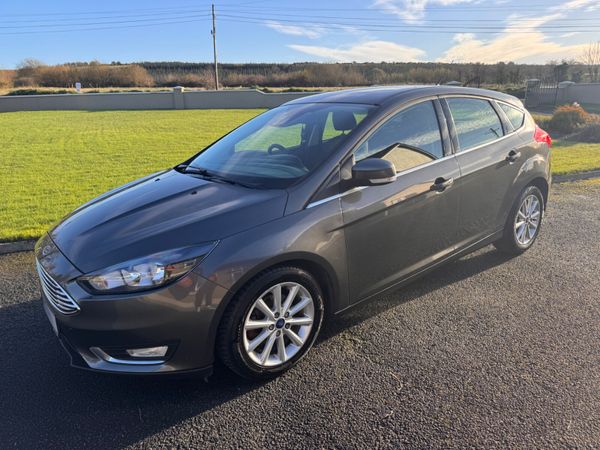 Ford Focus Hatchback, Diesel, 2017, Grey