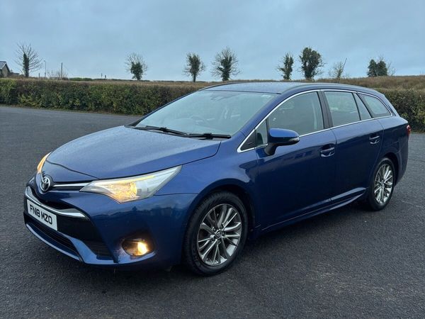 Toyota Avensis Estate, Diesel, 2018, Blue