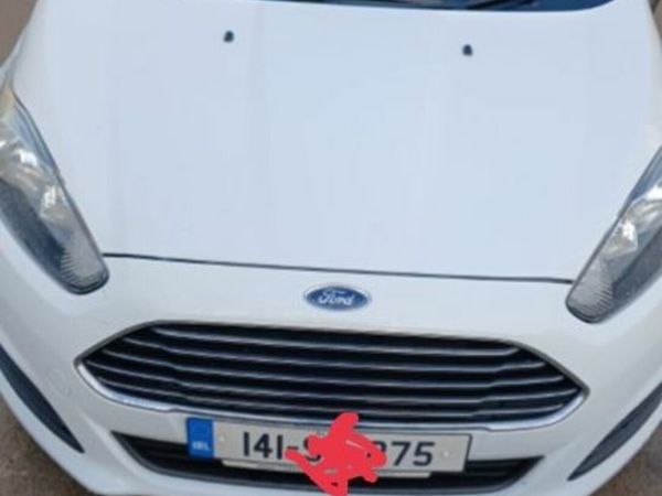 Ford Fiesta Hatchback, Diesel, 2014, White