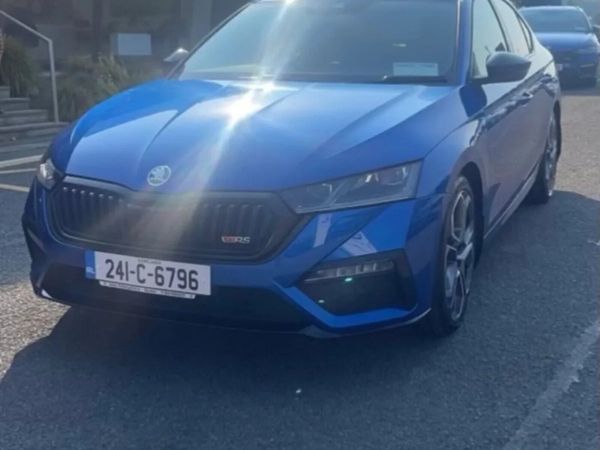 Skoda Octavia Saloon, Diesel, 2024, Blue