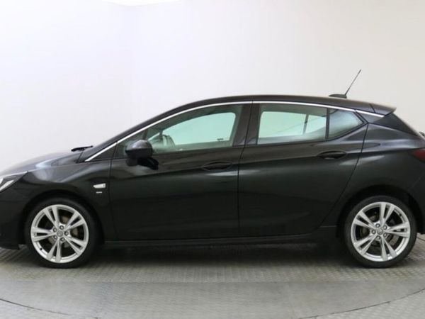 Opel Astra Hatchback, Diesel, 2017, Black