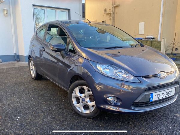 Ford Fiesta Hatchback, Petrol, 2012, Blue