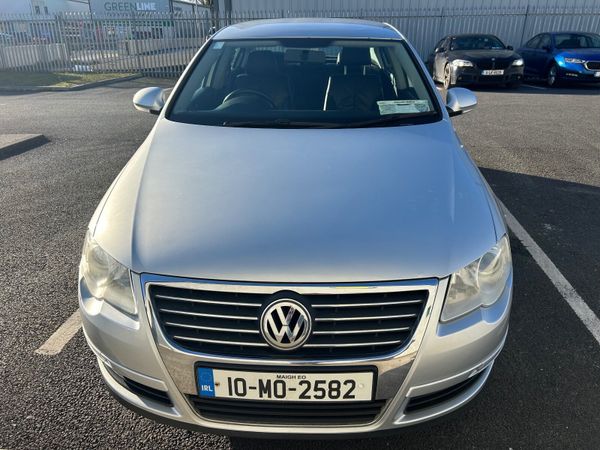 Volkswagen Passat Saloon, Diesel, 2010, Silver
