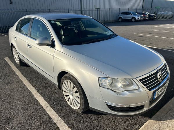 Volkswagen Passat Saloon, Diesel, 2010, Silver