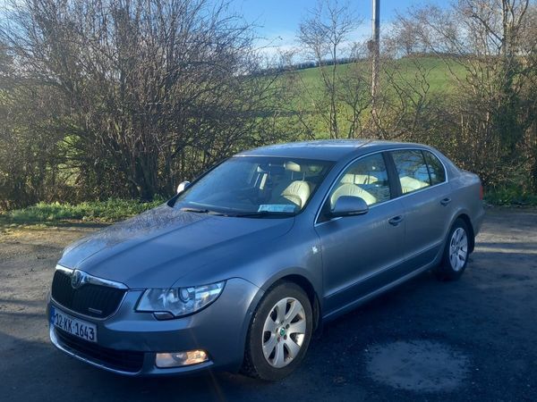Skoda Superb Saloon, Diesel, 2012, Grey