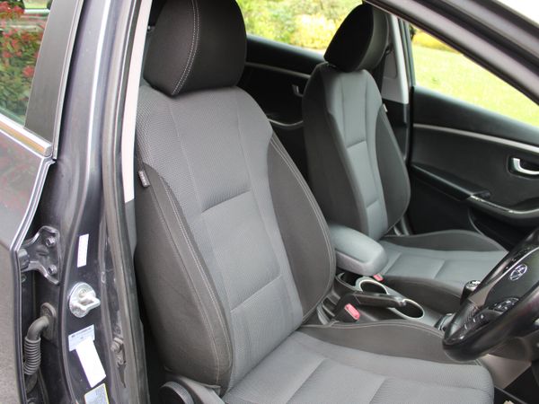 Hyundai i30 Hatchback, Petrol, 2016, Blue