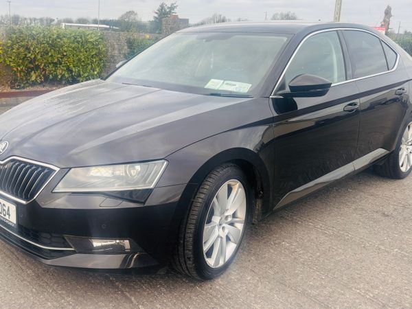 Skoda Superb Hatchback, Diesel, 2017, Black