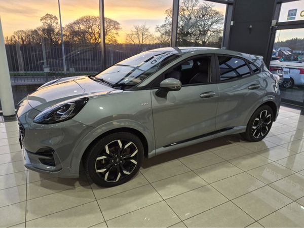Ford Puma MPV, Petrol, 2023, Silver