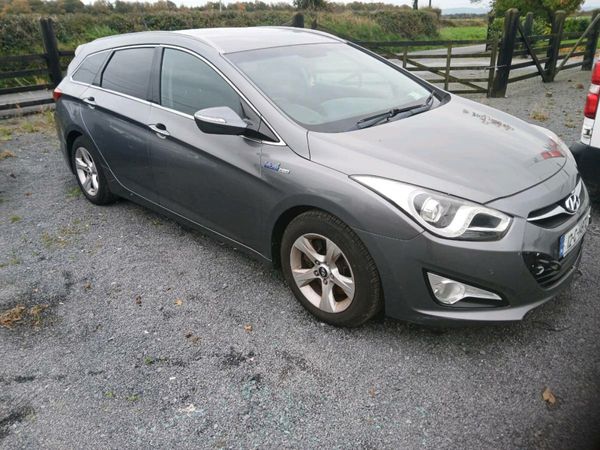 Hyundai i40 Estate, Diesel, 2012, Silver