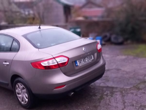 Renault Fluence Saloon, Diesel, 2014, Gold