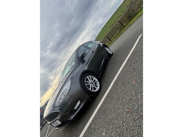 Ford Focus Hatchback, Diesel, 2017, Grey