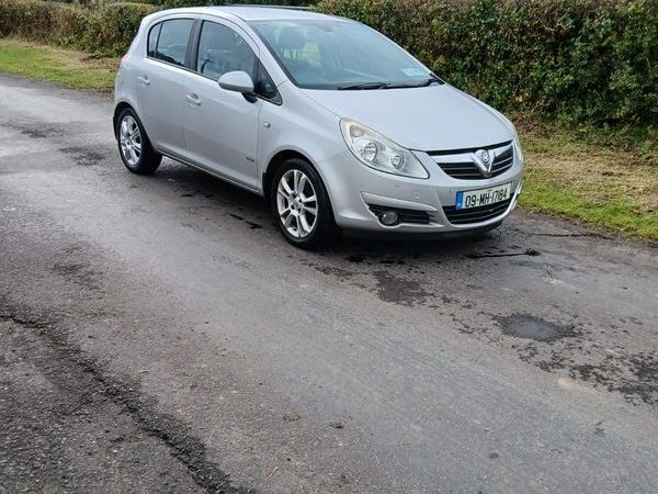 Vauxhall Corsa Hatchback, Petrol, 2009, Silver
