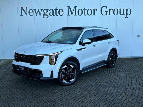 Kia Sorento SUV, Petrol Plug-in Hybrid, 2025, White