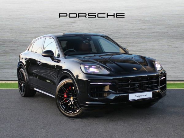 Porsche Cayenne SUV, Petrol Plug-in Hybrid, 2024, Black