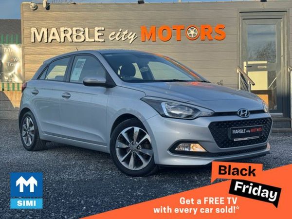 Hyundai i20 Hatchback, Petrol, 2016, Silver
