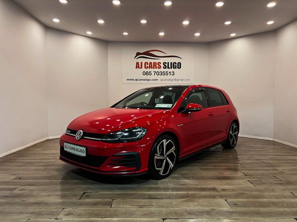 Volkswagen Golf Estate, Diesel, 2018, Red