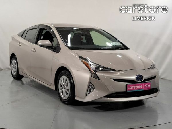 Toyota Prius Hatchback, Petrol Hybrid, 2016, Beige