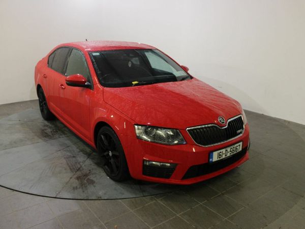 Skoda Octavia Hatchback, Diesel, 2016, Red