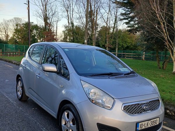 Kia Venga MPV, Diesel, 2010, Silver