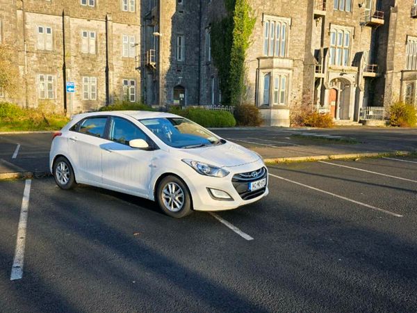 Hyundai i30 Hatchback, Diesel, 2014, White