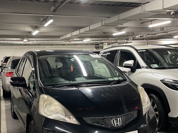 Honda Fit Hatchback, Petrol, 2010, Black